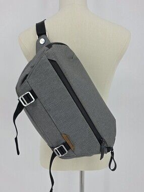 Peak Design Everyday Sling 10L V1 Ash Gray Camera Bag w/ Dividers